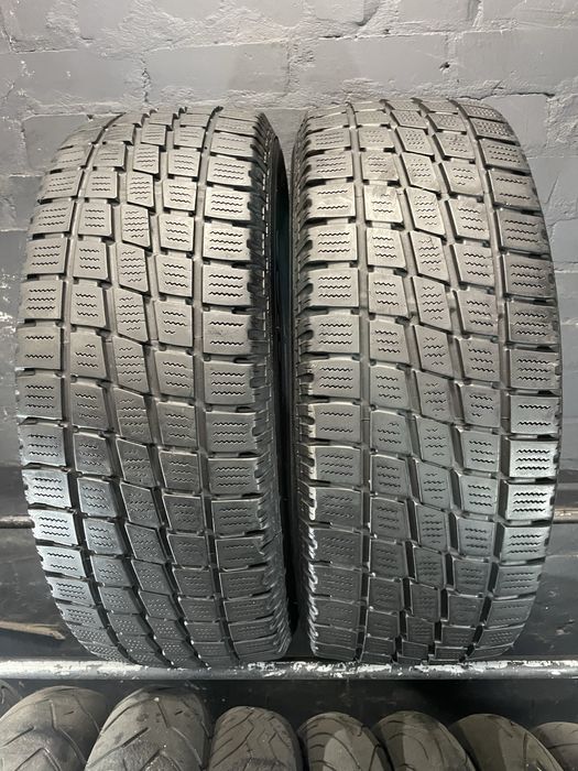 2шт 225/65 R16c Toyo H09