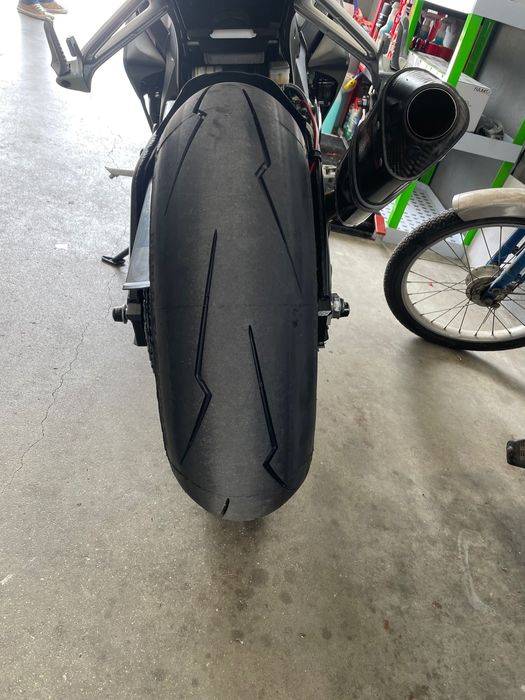 Suzuki GSXR 1000 K6