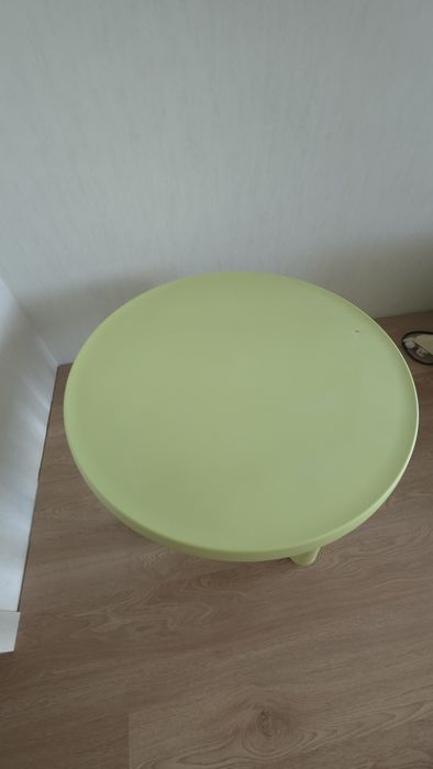 столик Ikea mammut круглий