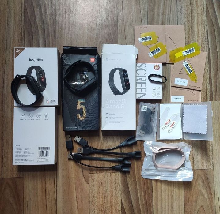 Набір різних Xiaomi Mi Band Amazfit + аксесуари