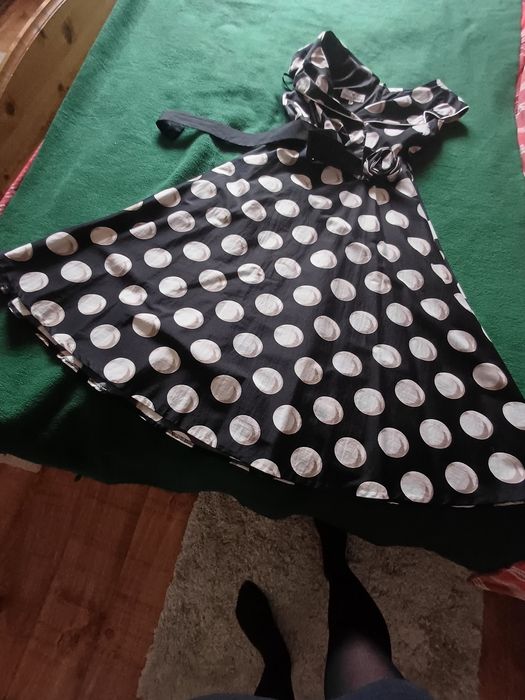 Sukienka wieczotowa Doroty Kobias rozm. 38/40