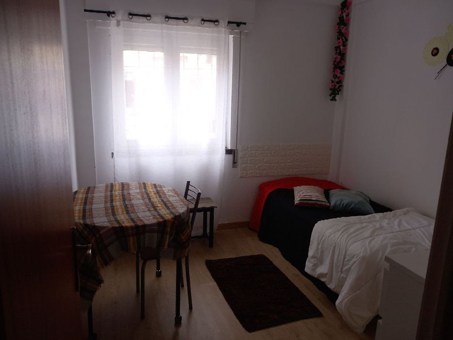 Quarto para arrendar