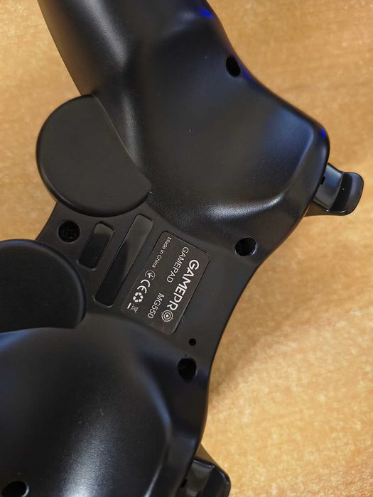 геймпад GamePro MG550.