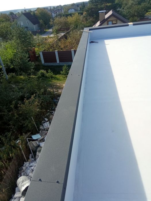 Покрівля з ПВХ мембани