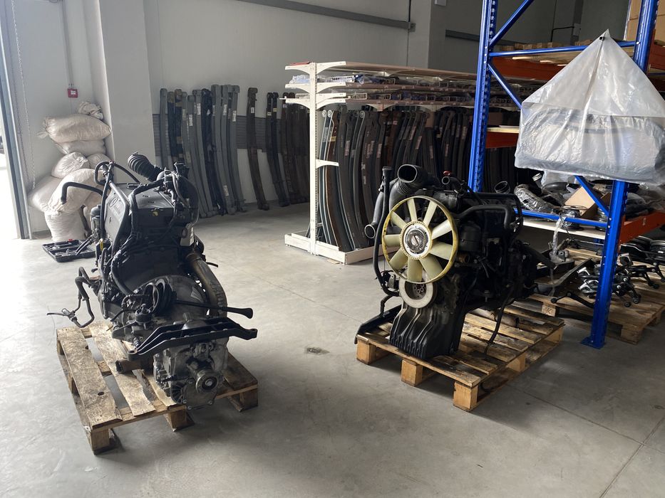 Мотор OM904 4,3 Vario Atego корбка двигун