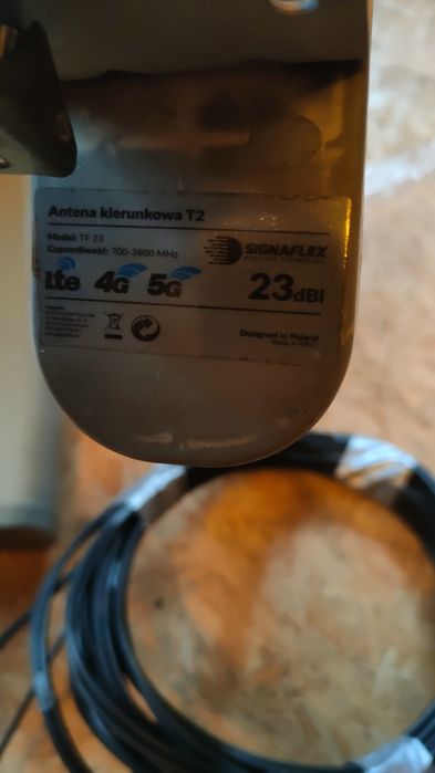 ZTE MF289F z antenami Tajfun 2