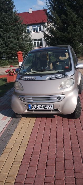 Samochód osób Smart 600