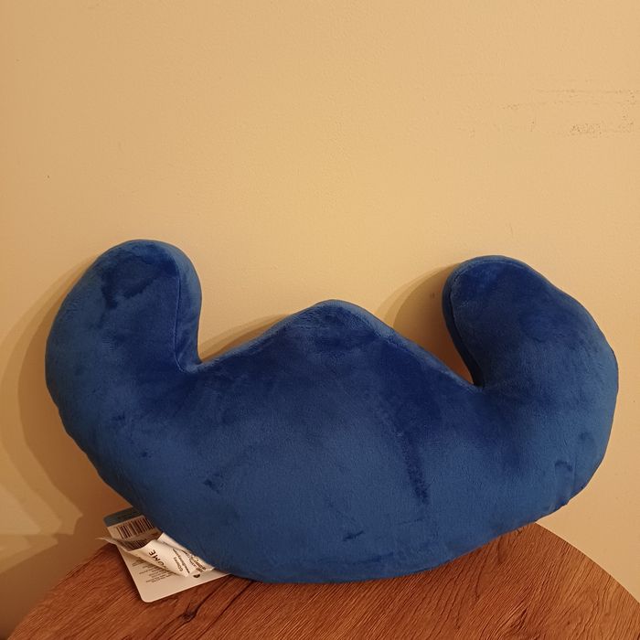 Poduszka dekoracyjna kształtka STITCH 43 cm