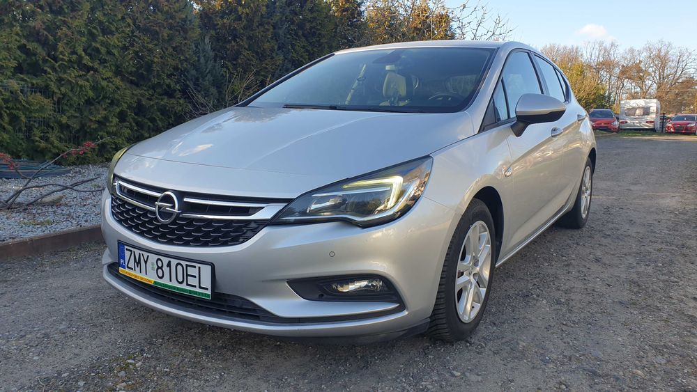 Opel  Astra 1.6 TDCI  sprzedam lub zamienię