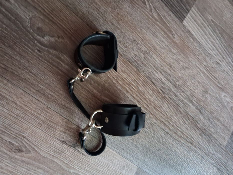 Браслеты для двоих для игр из натуральной кожи ручной работы