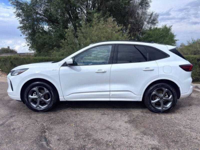 2023 Ford Escape Hybrid ST-Line Select