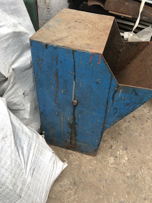 Урна металева смітник