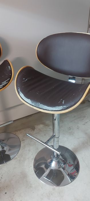 Krzesło hoker obrotowe