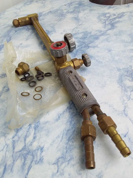 Газокислородный резак ХКМЗ с комплектом з/ч