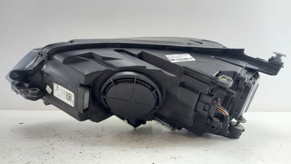 Фара правая Volkswagen Golf 7 2013-2017 5G1941044