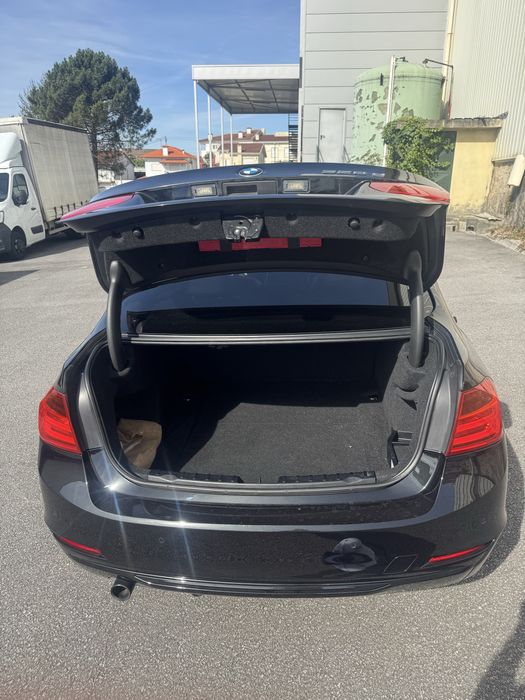 Vendo bmw 320d f30