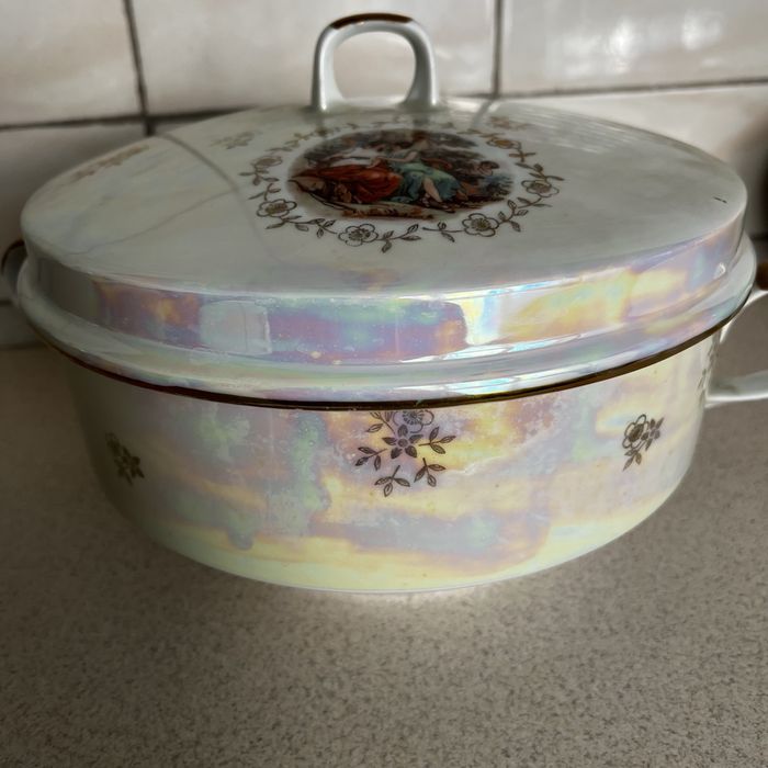 Немецкий фарфор Henneberg (GDR) 1777 — супница с тарелкой, винтаж