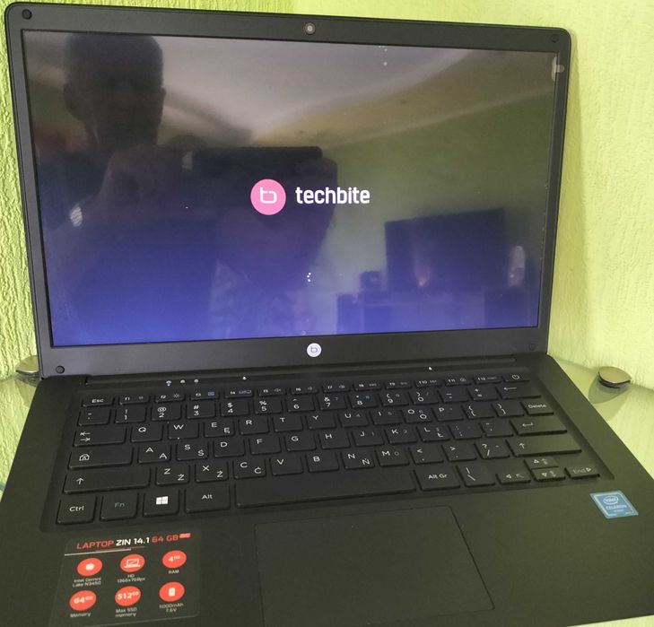 Новий ноутбук "techBit ZIN 14,1"64gb BIS"