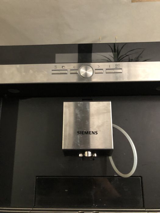 Ekspres kawowy do zabudowy LUX SIEMENS lub BOSCH cena nowych 6299