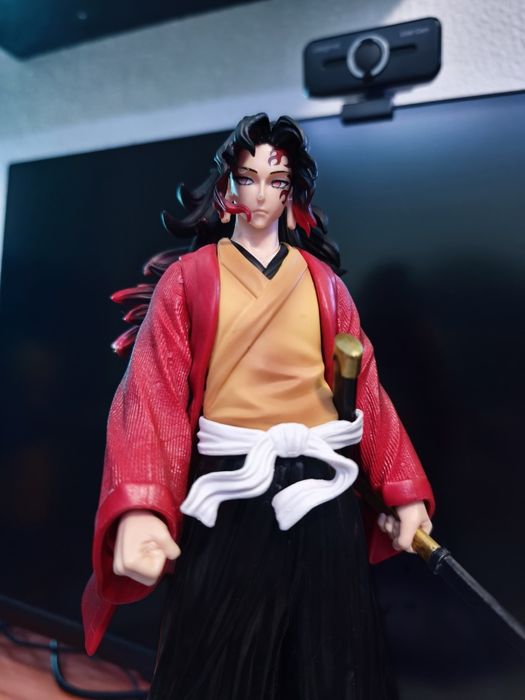 Yoriichi Tsugikuni ( Demon slayer )
