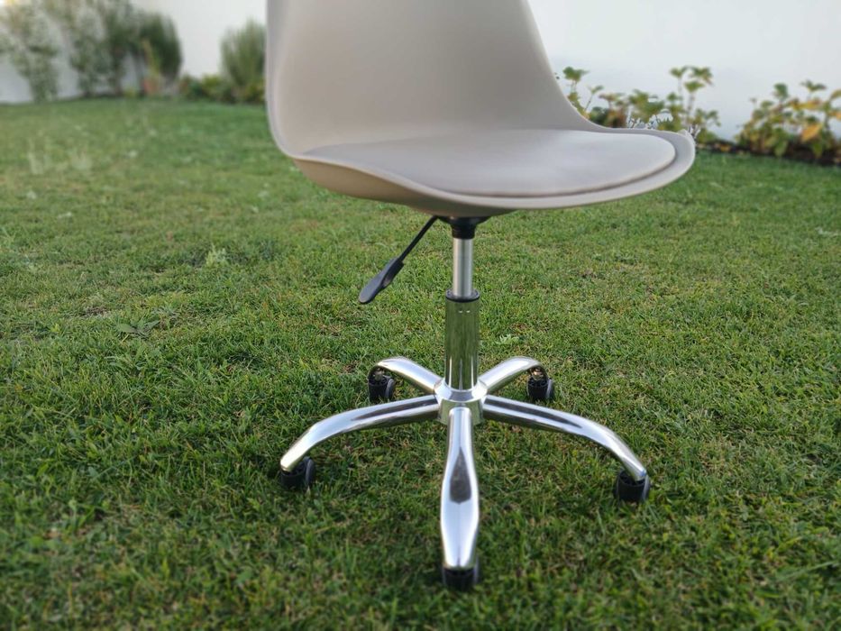 Cadeira de Escritório Cinza