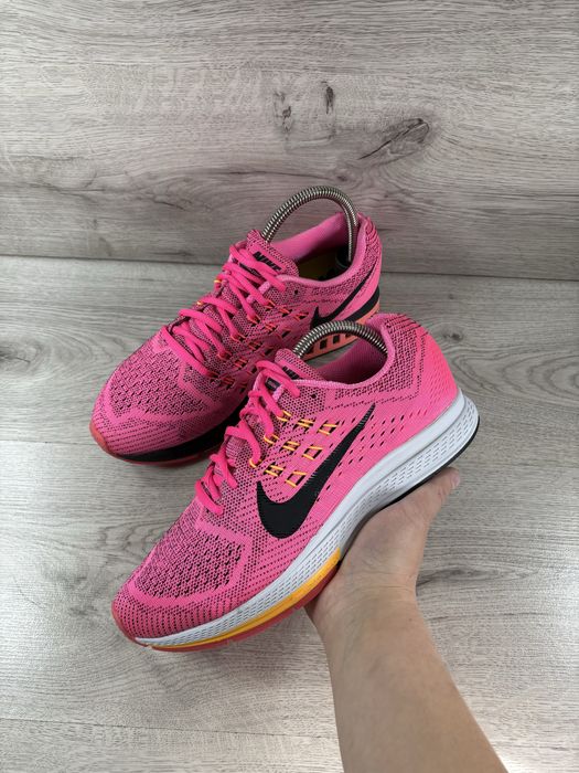 Nike Zoom Structure жіночі кросівки 40 розмір