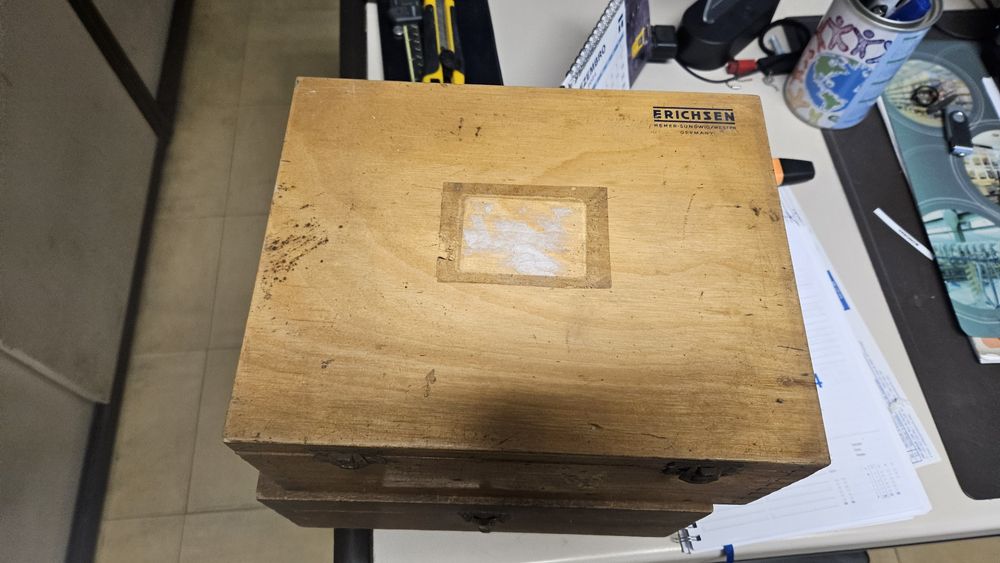 Aparelho de medição antigo