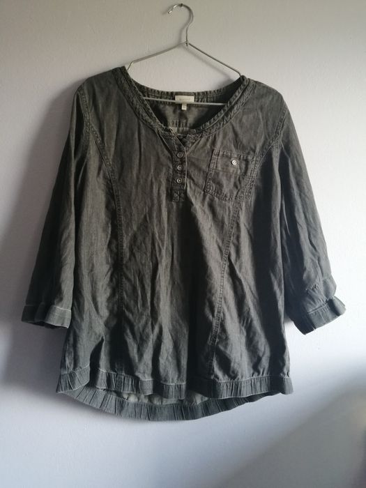 Szara bluzka z guzikami wygodna