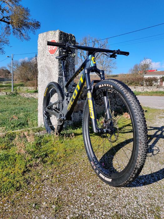 Bicicleta BTT Scott Spark RC World Cup (SRAM X01 AXS, RockShox SID)