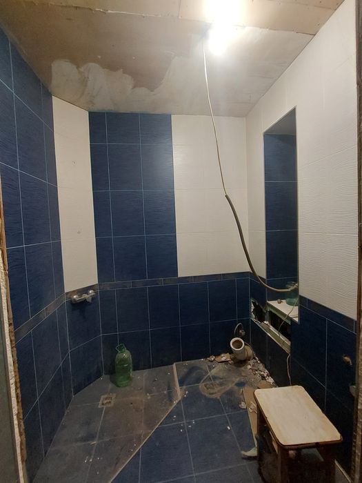 Продам двух-етажную квартиру на 5 комнат метро Армейская