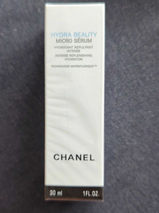 Orginalne serum z białej edycji z Chanel
