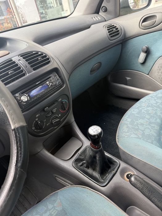 Peuguet 206 ano 1998