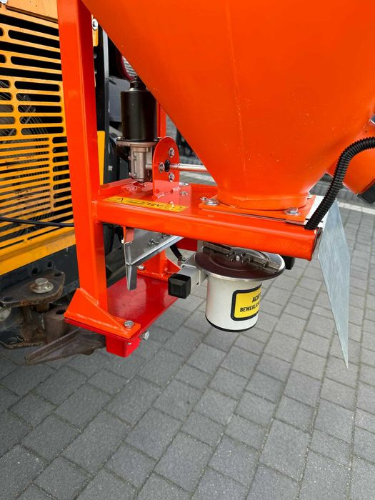 Piaskarka Solarka do soli elektryczna 12V Wiko-PLON rozsiewacz do soli