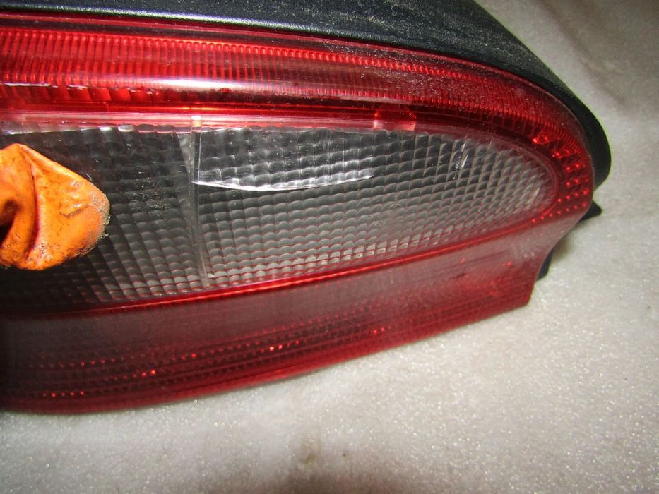 Farolim tras Citroen Saxo ano 2001 (ver fotos)