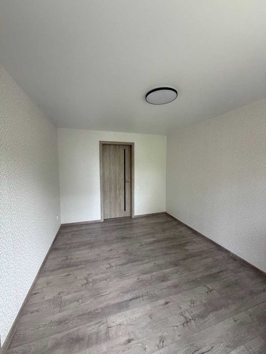 Продам 3-кімнатну квартиру Центр ремонт