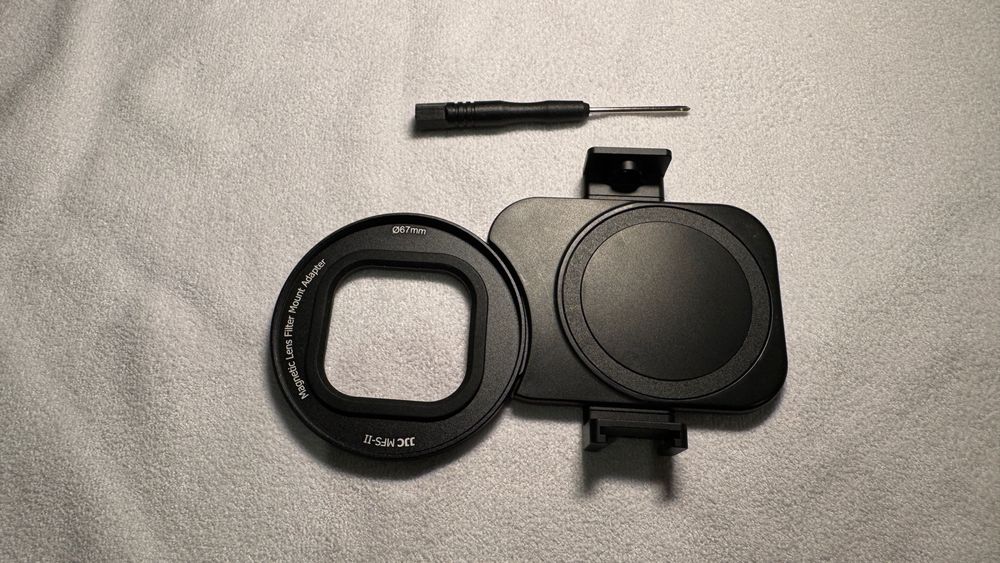 Adapter magnetyczny JJC 67mm do mocowania filtrów obiektywu telefonu