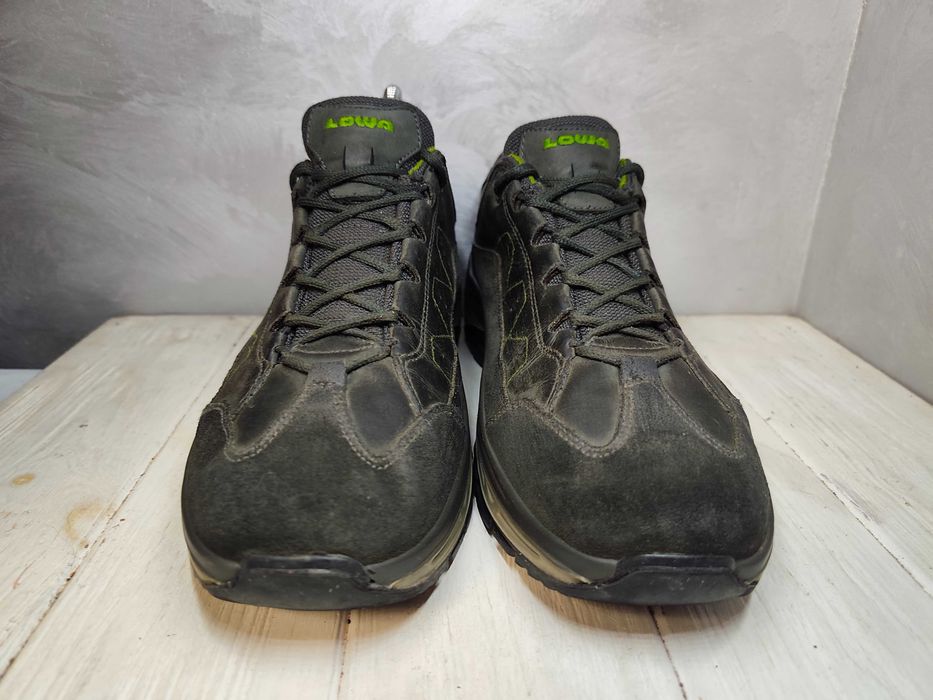 - Lowa Toro II Gore-Tex