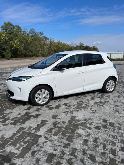 Рено Зое Renault Zoe