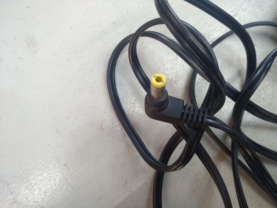 Блок питания от роутера D-Link 5v 2a