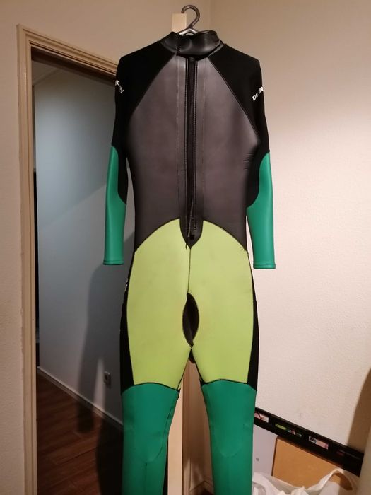 BAIXA DE PREÇO! Fato de surf/bodyboard da victory