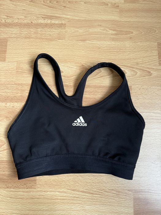 Топ спортивный adidas