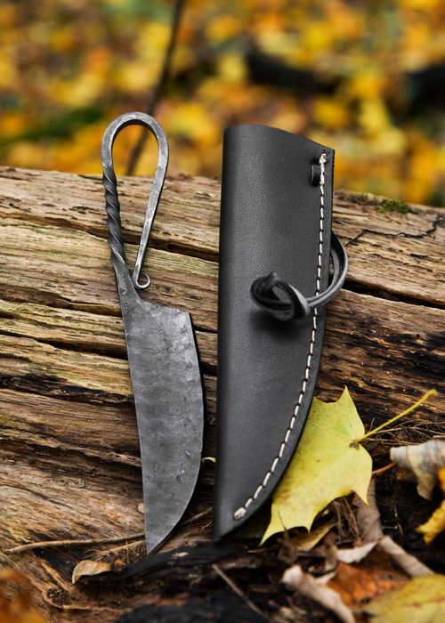 Ręcznie kuty średniowieczny nóż użytkowy