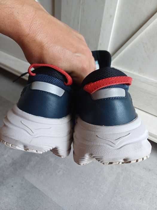 Hoka bondi 46  granatowe  navi