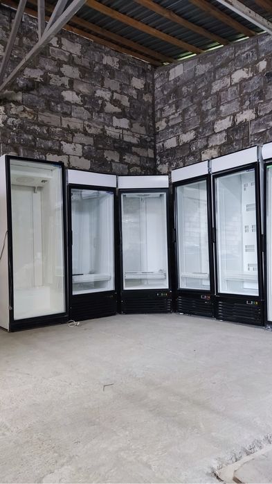 Холодильна витрина холодильна шафа