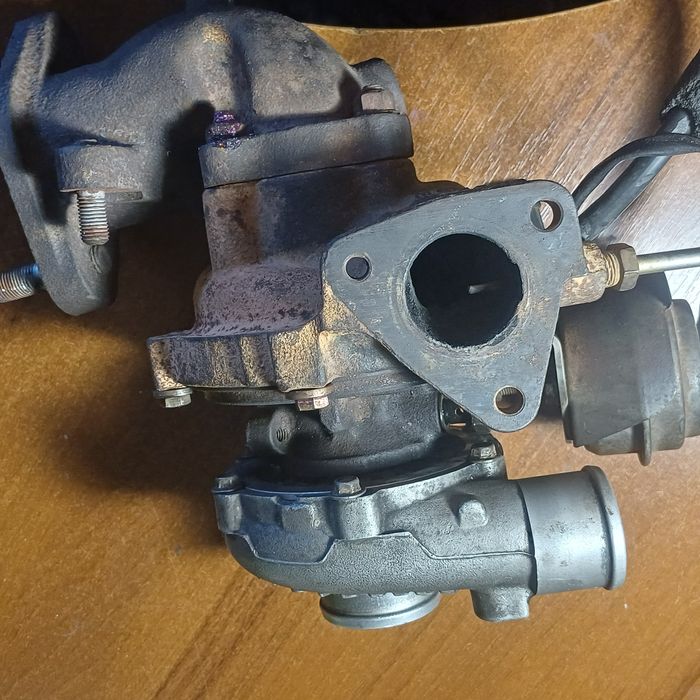 Турбокомпресор        .