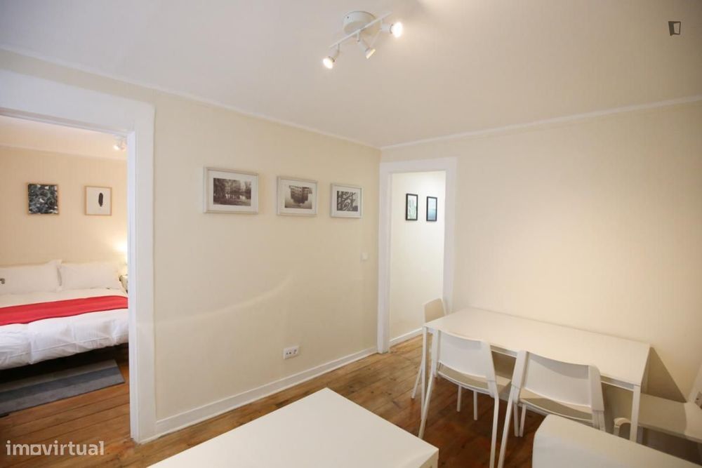 Apartamento com 2 quartos - localizado em Intendente Lisbon