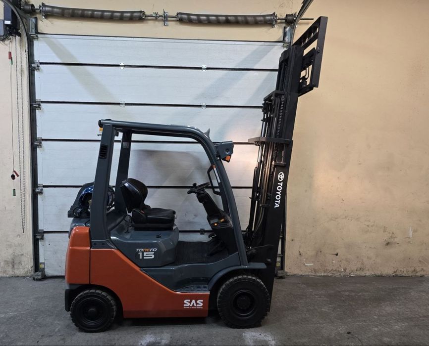 Навантажувач вилковий, газовий 1.5 тонни
Toyota 02-8FGF15
