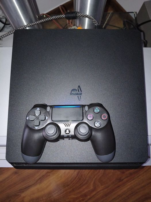 PlayStation 4 PS4 Slim 500 GB + NOWY PAD – 100% sprawna (Świetny stan)