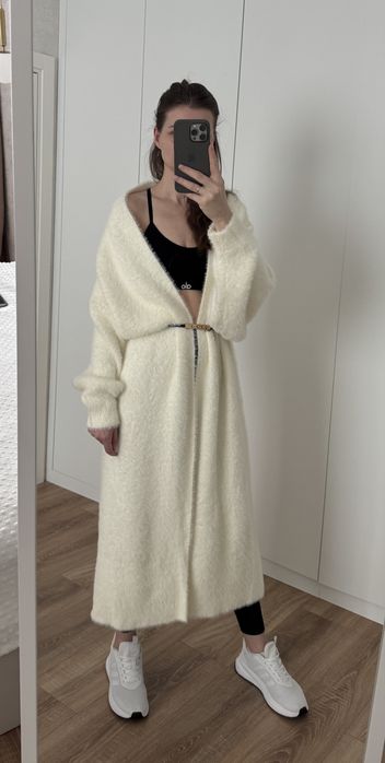 Молочний кардиган довгий 130 см