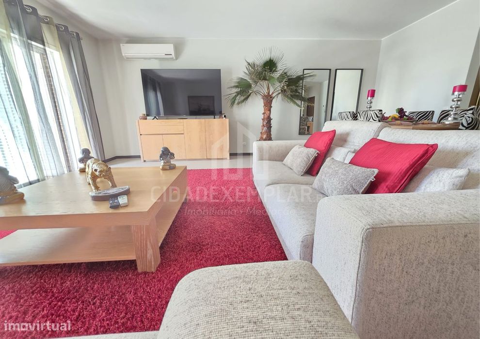 Elegante Apartamento T3, 1ª linha da Praia da Rocha –Portimão, Algarve